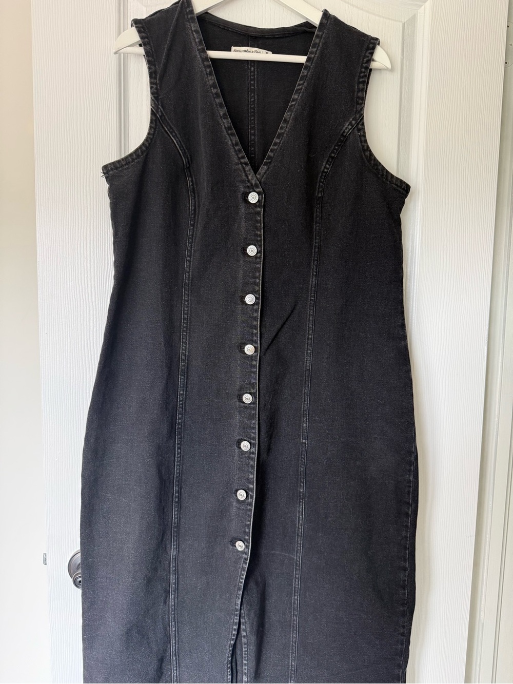 Abercrombie & Fitch Black Sleeveless Button-Front Denim Dress